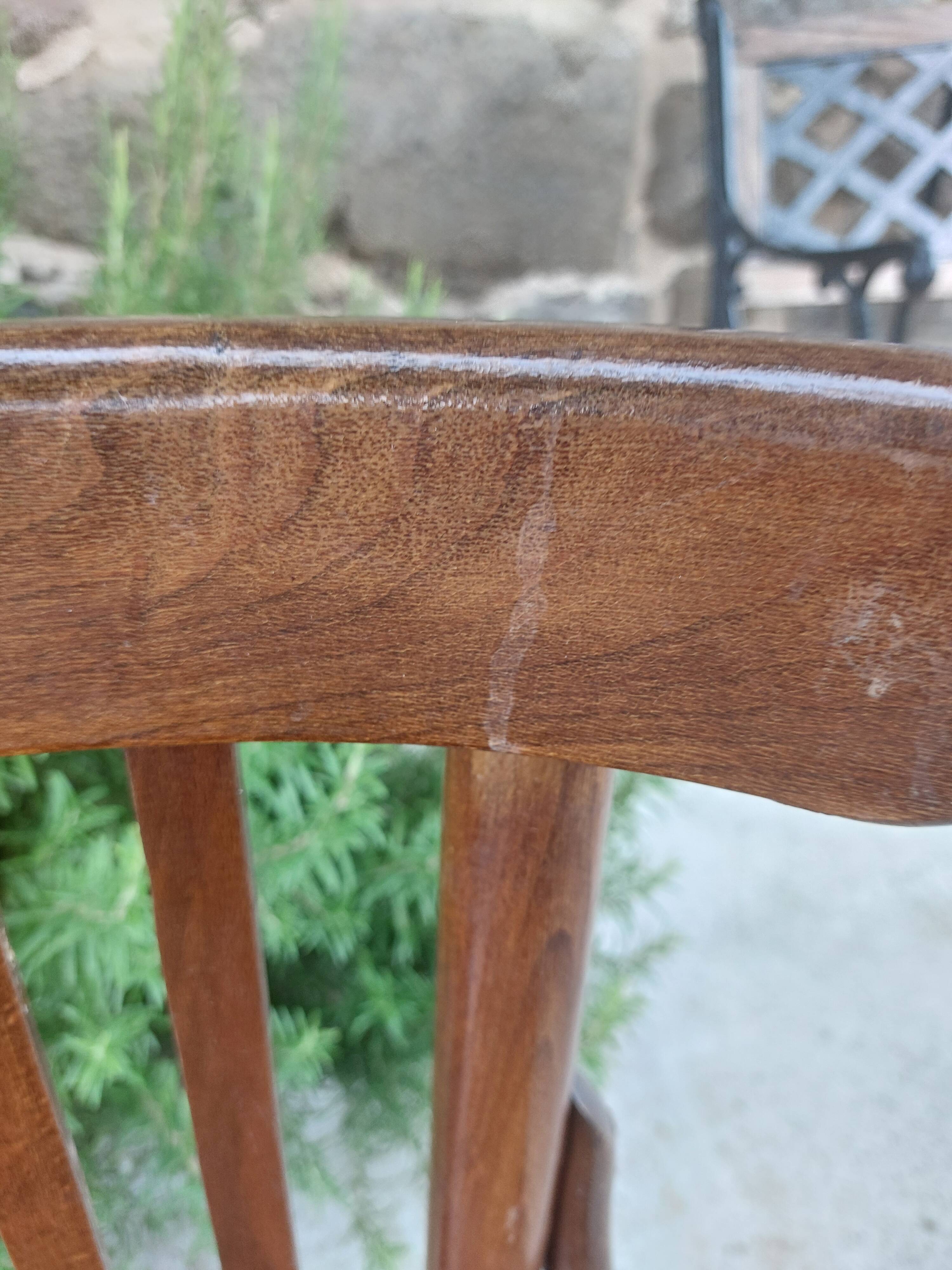 6 bistro chairs, pattern on the seat