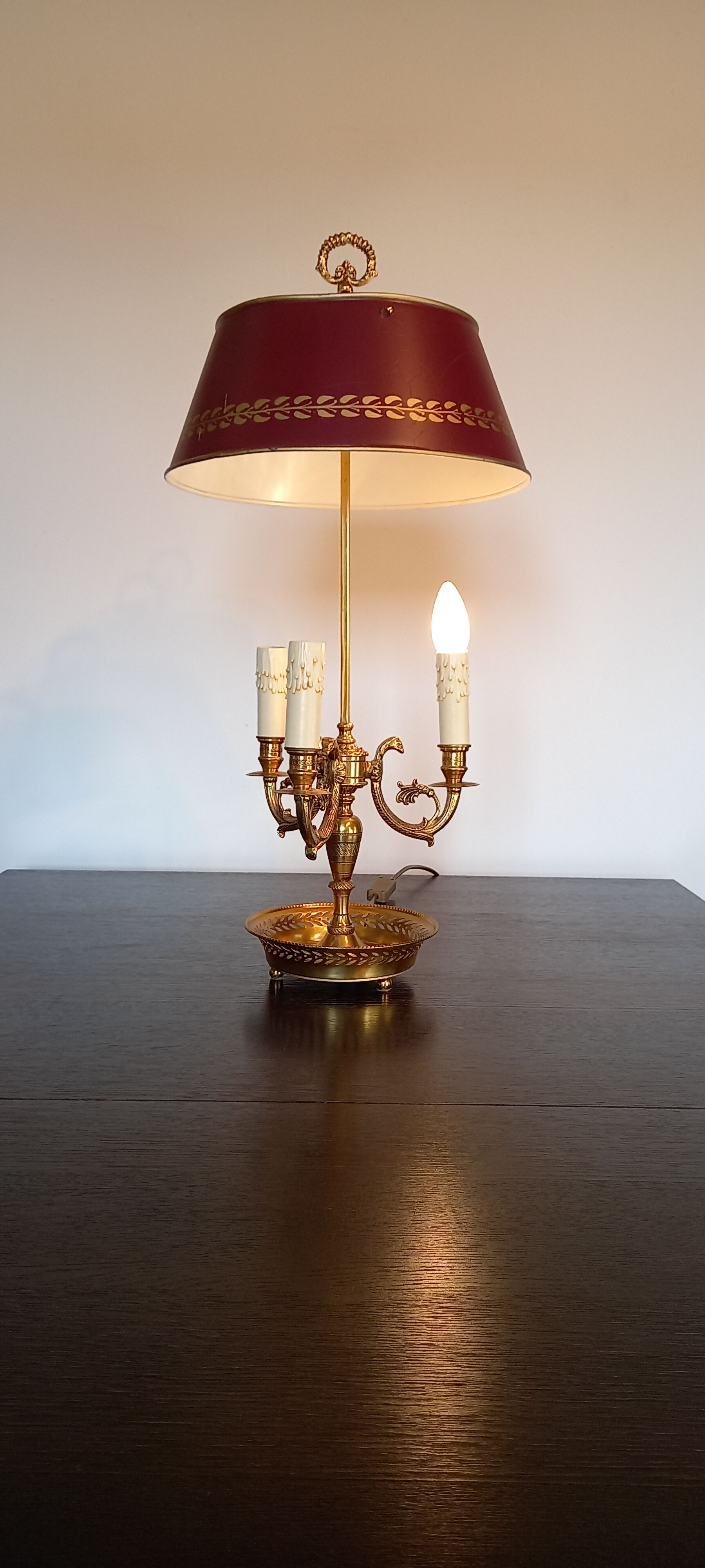 3 Empire-style fire lamp. In gilded bronze, metallic lampshade. Perfect condition.