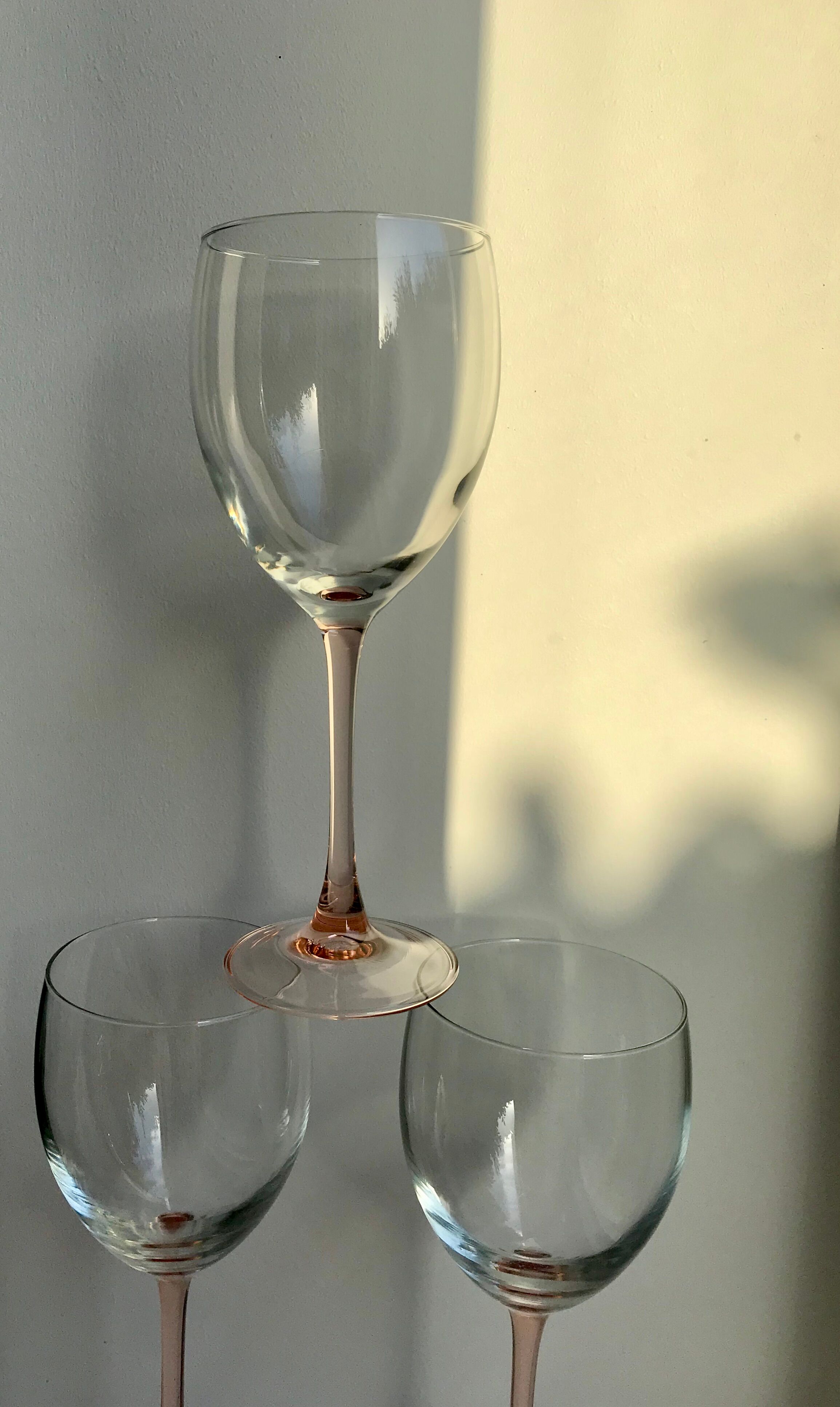 Set of 6 large pink-stemmed wine glasses Made in France 1970s