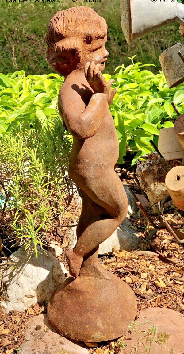 Ancienne statue jardin fonte de fer putto putti chérubin ange éphèbe