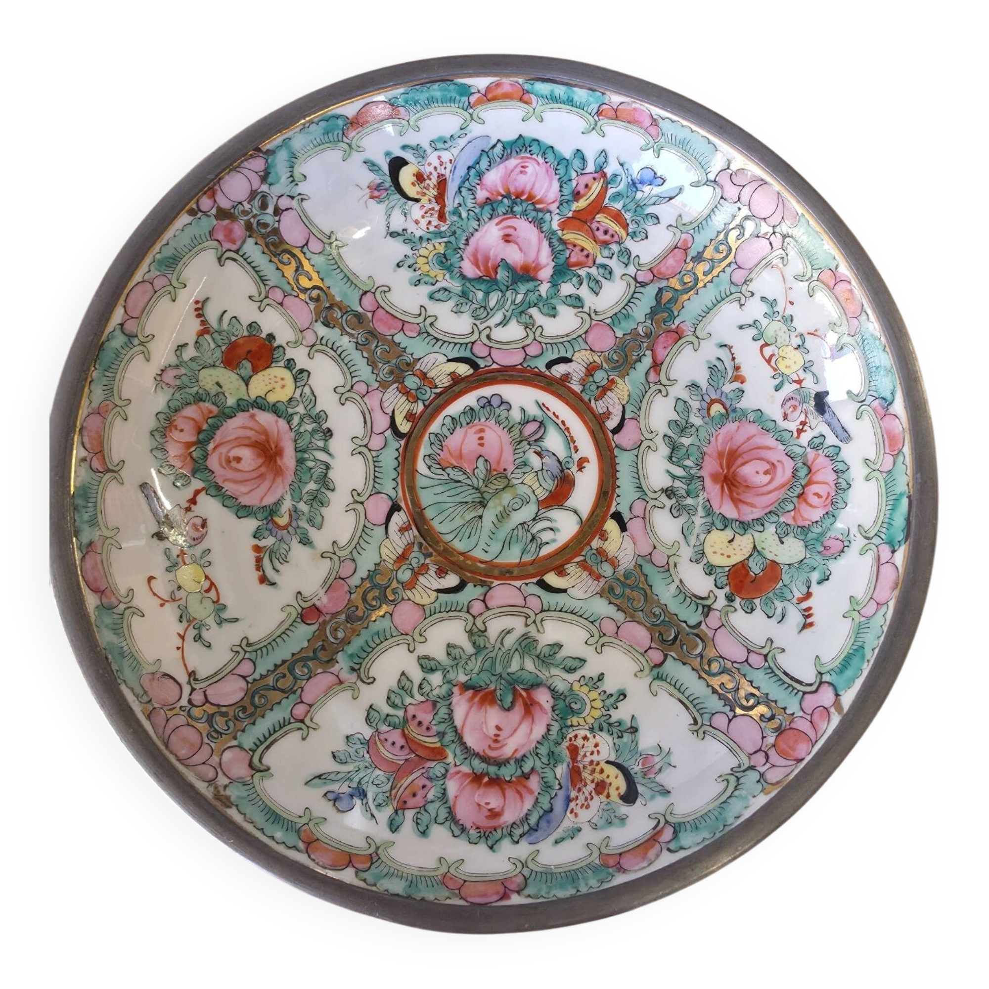 Vintage Porcelain Plate "Famille Rose" Hong Kong tin metal