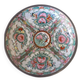 Assiette Vintage Porcelaine "Famille Rose" Hong Kong metal etain