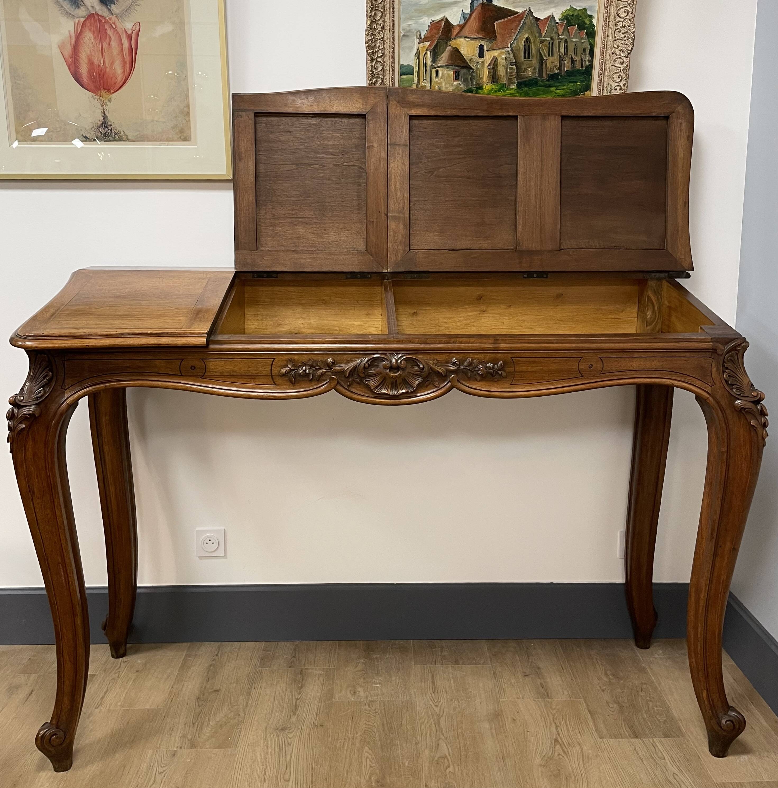 Notary walnut furniture from the end of the 19th century