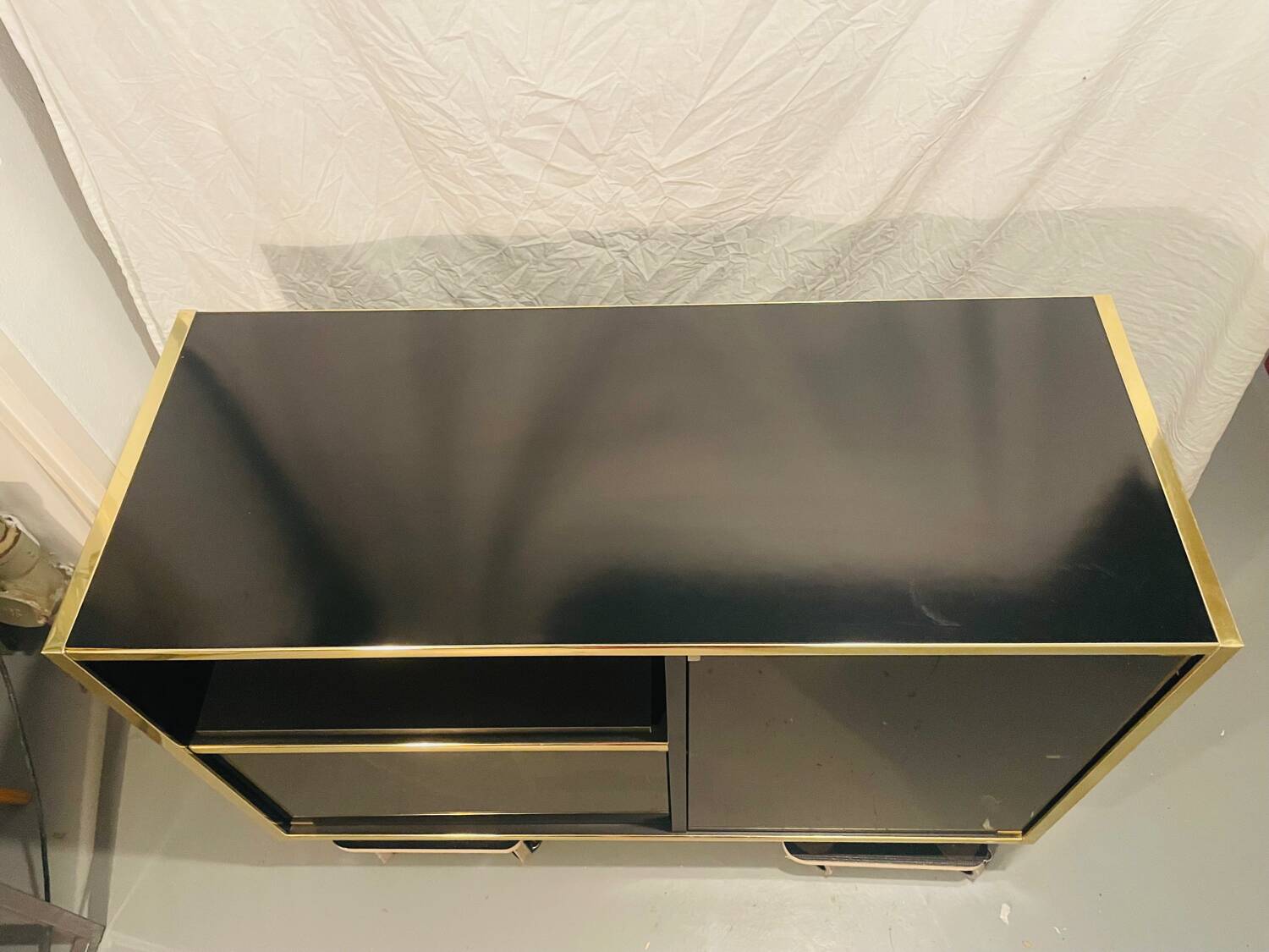 Sideboard, black lacquered and brass Hi-fi unit by Roche Bobois, circa 1970