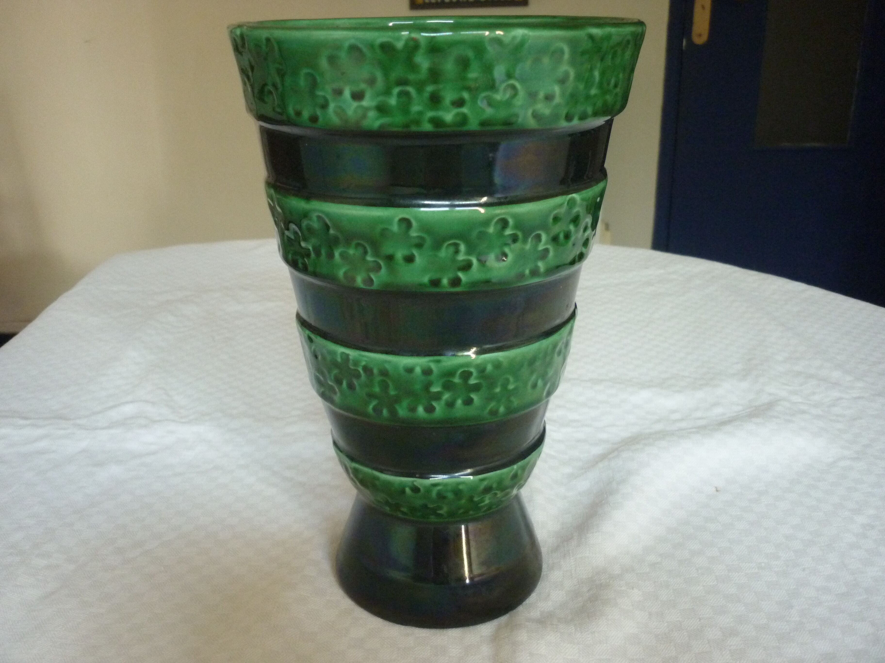 Ceramic vase st clement green and black signed letalle