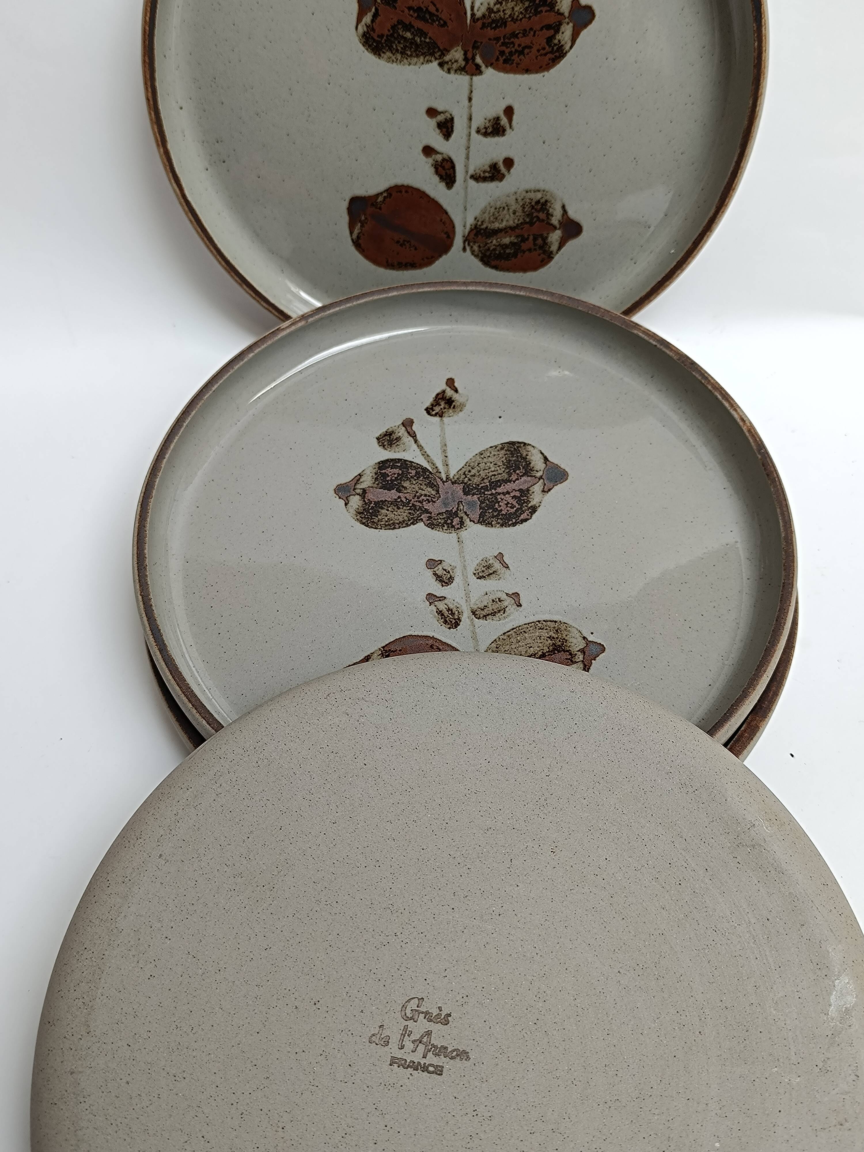Flat plates from Grès de l'arnon