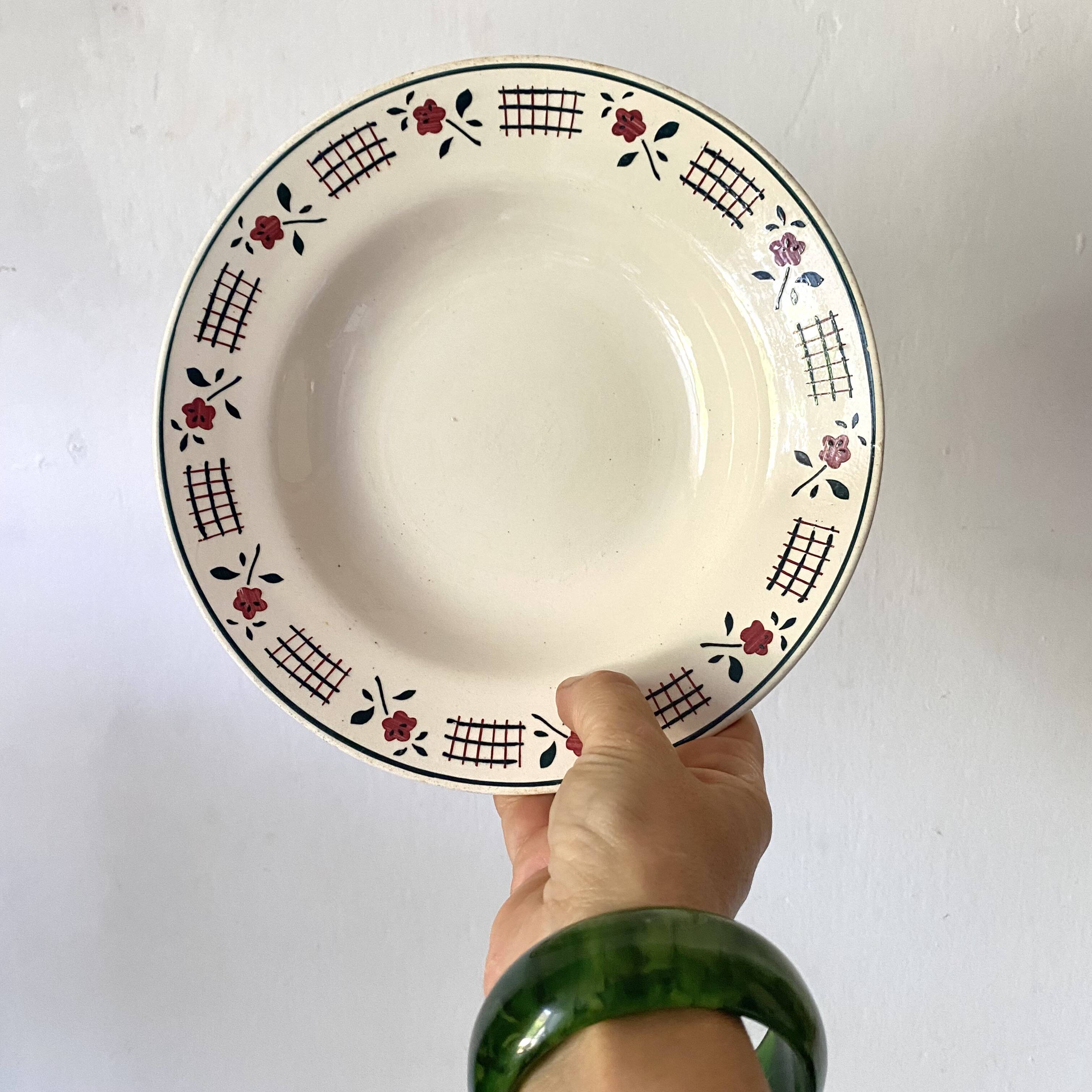 Niderviller earthenware soup plates, Loire model