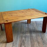 Table basse en bois blond signée Alain Gaubert (XXe siècle )