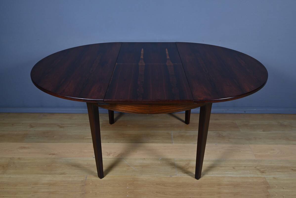 Scandinavian system table in rosewood, 6 to 8 covers – 1960