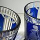 2 verres en cristal de Bohême taillé bleu cobalt, vers 1900