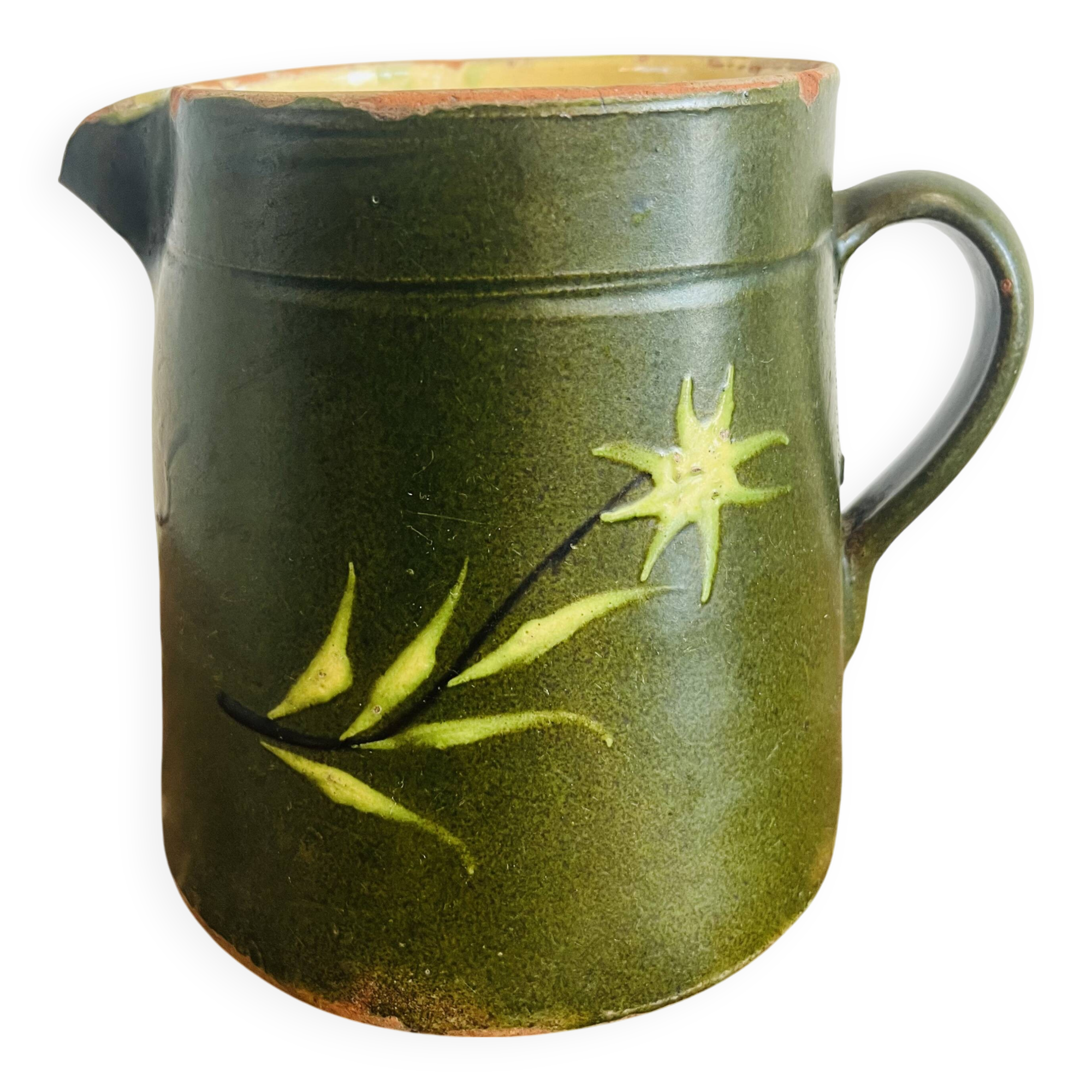 Ancienne poterie pichet savoyard vert à décor floral