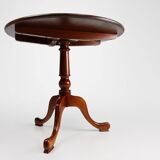 Table ronde à plateau basculant anglaise du XXe siècle en bois de cerisier, Royaume-Uni