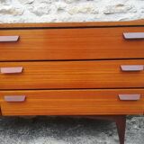 Scandinavian dressing table