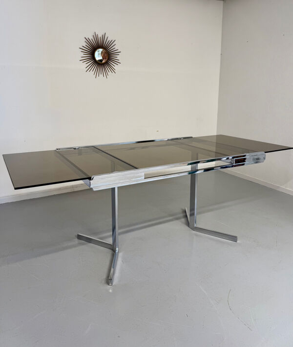 Table à manger en verre fumé et pied chromé par Roche Bobois, années 70