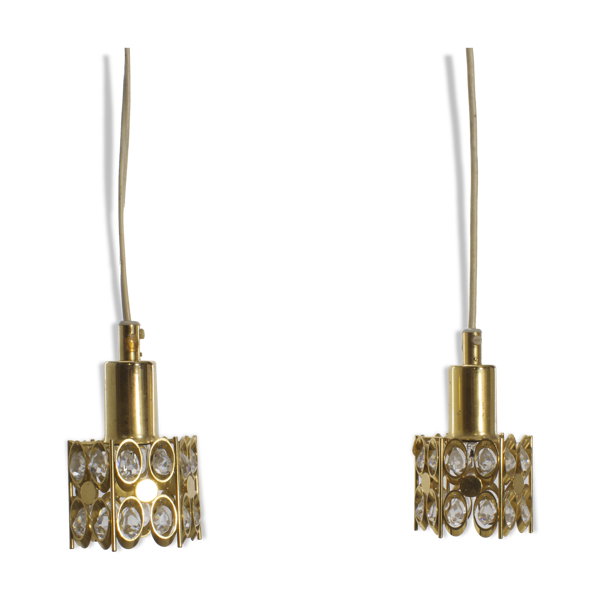 Deux suspensions en laiton doré et cristal, de Palwa, design 1960
