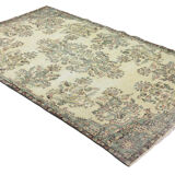 Handmade vintage rug 275 cm x 166 cm