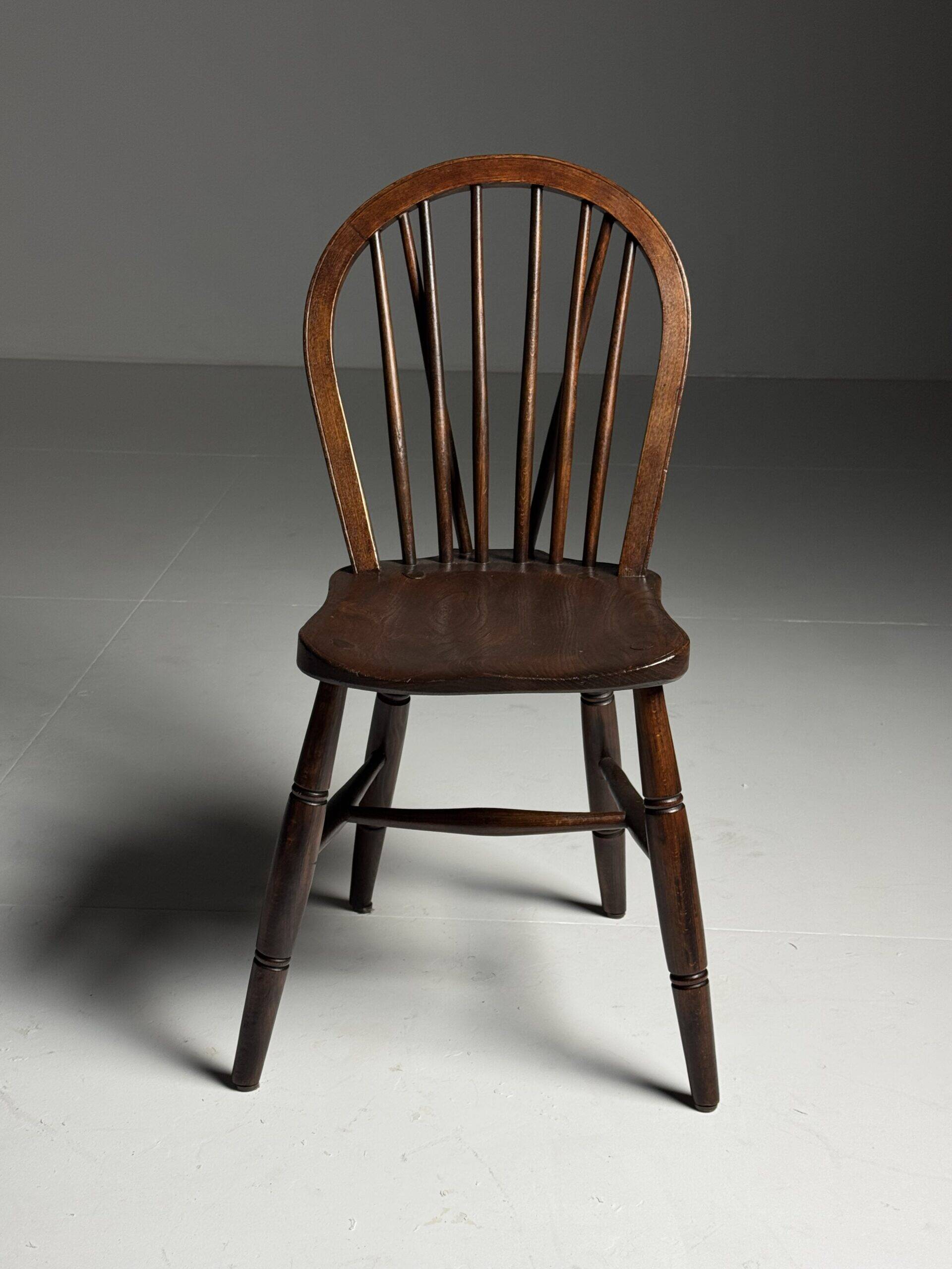 Set of 4 Windsor dining chairs