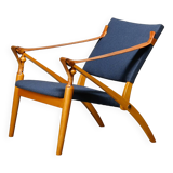 Scandinavian Modern Foldable Safari Lounge Chair in Beech wood and Blue fab
