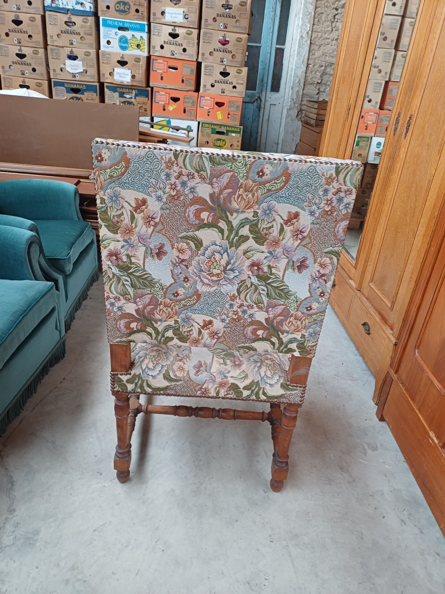 Louis XIII armchair, solid wood - Fabric upholstery