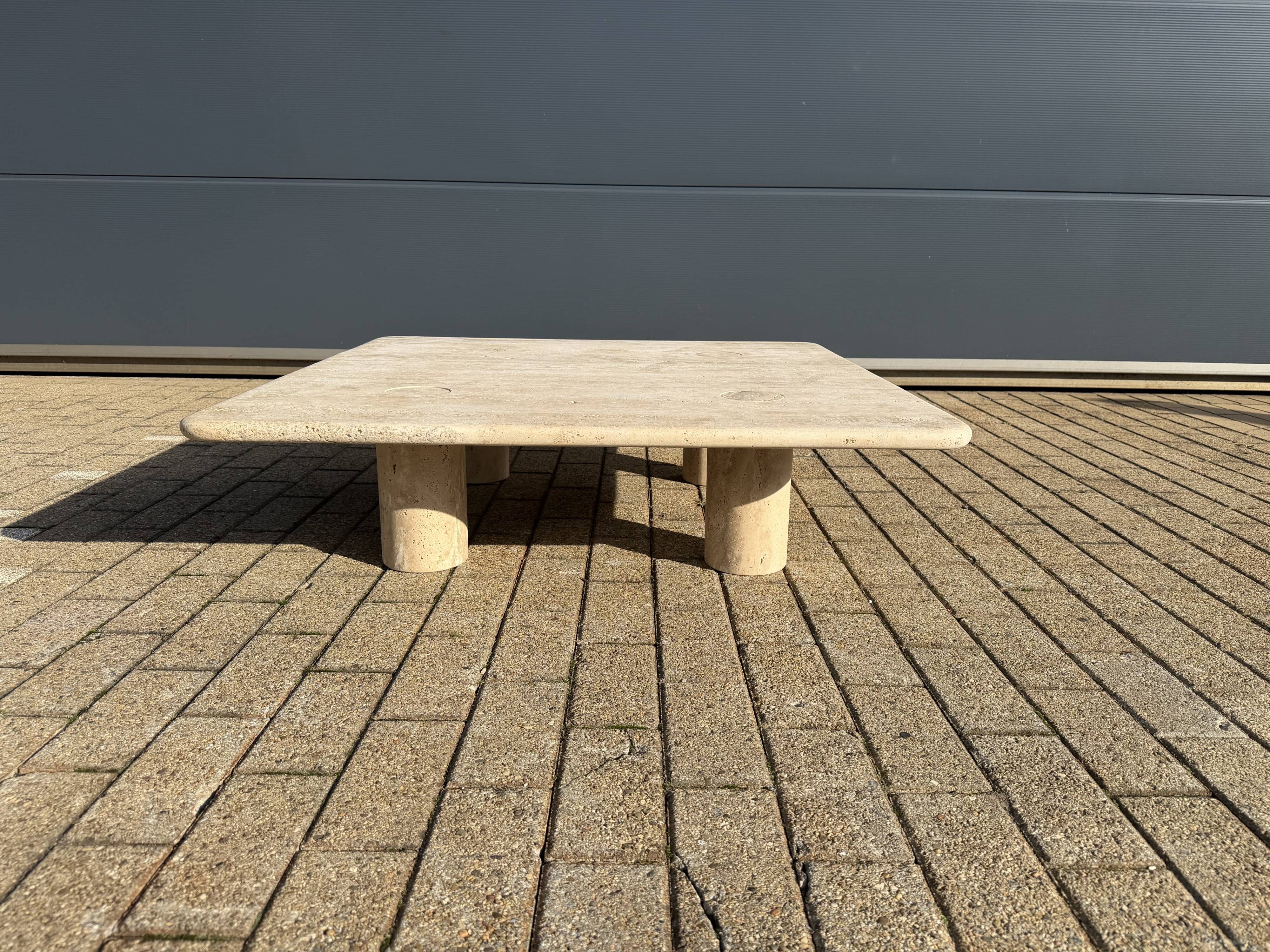 Travertine coffee table Angelo Mangiarotti for Up&Up 1970s