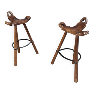 tabourets de bar brutalistes