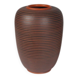 Ceramic vase decorated with vintage sgraffito by Rudi Stahl.