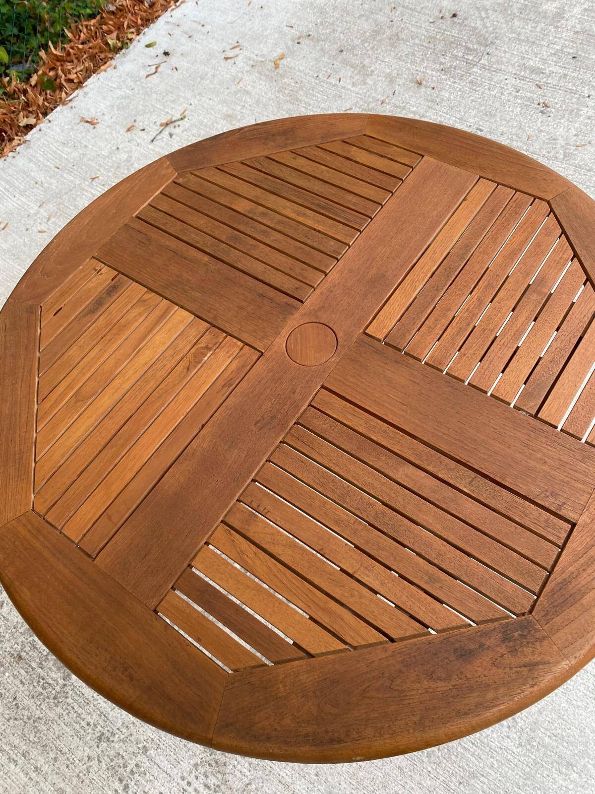 Folding garden table in solid teak Proloisirs parasol 80cm