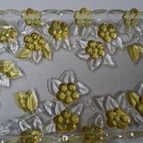 Glass cake dish