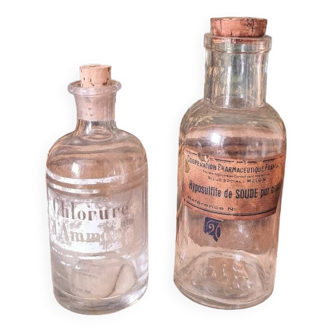 2 apothecary jars, late 19th/early 20th century