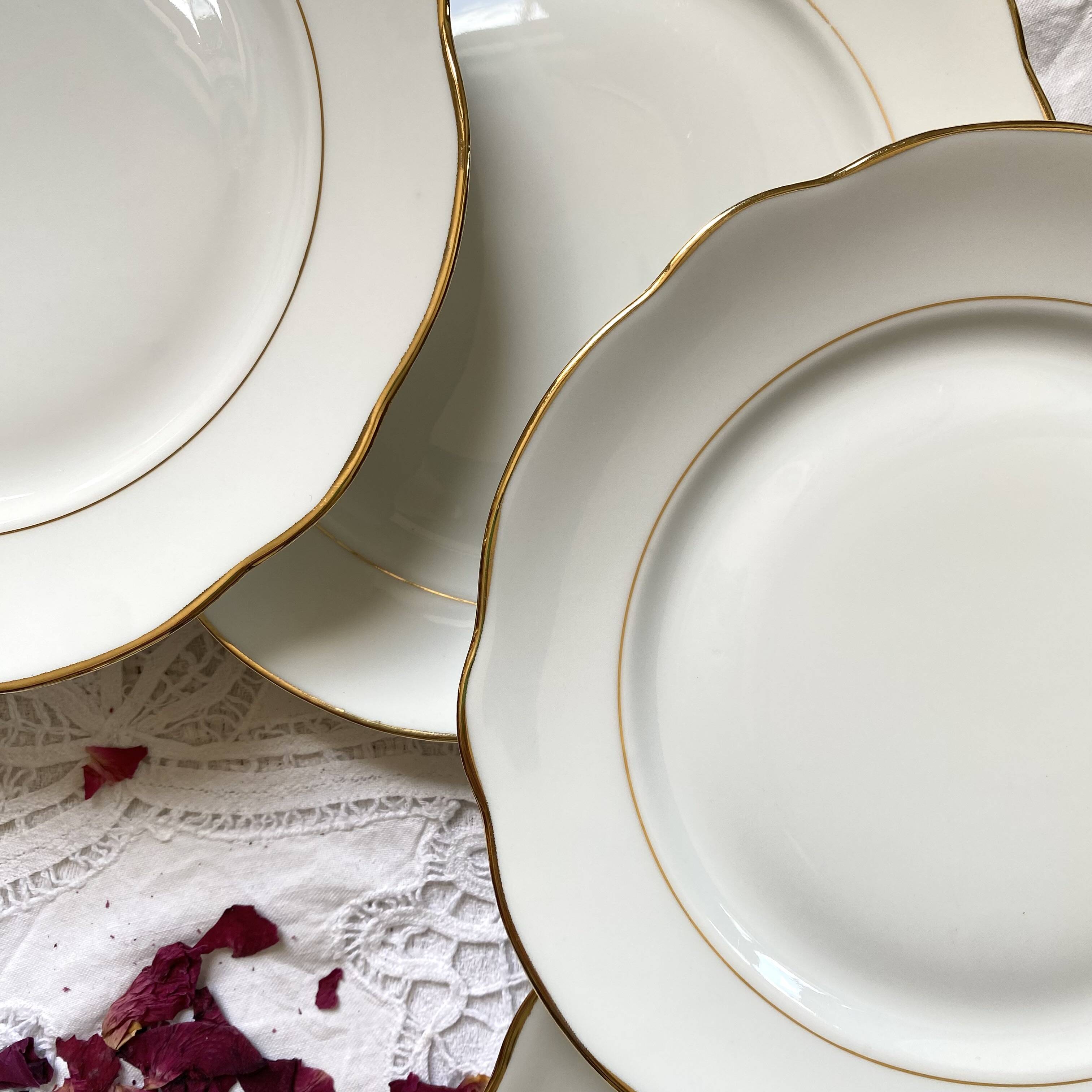 Set of 6 antique dessert plates with gilding, Sologne porcelain