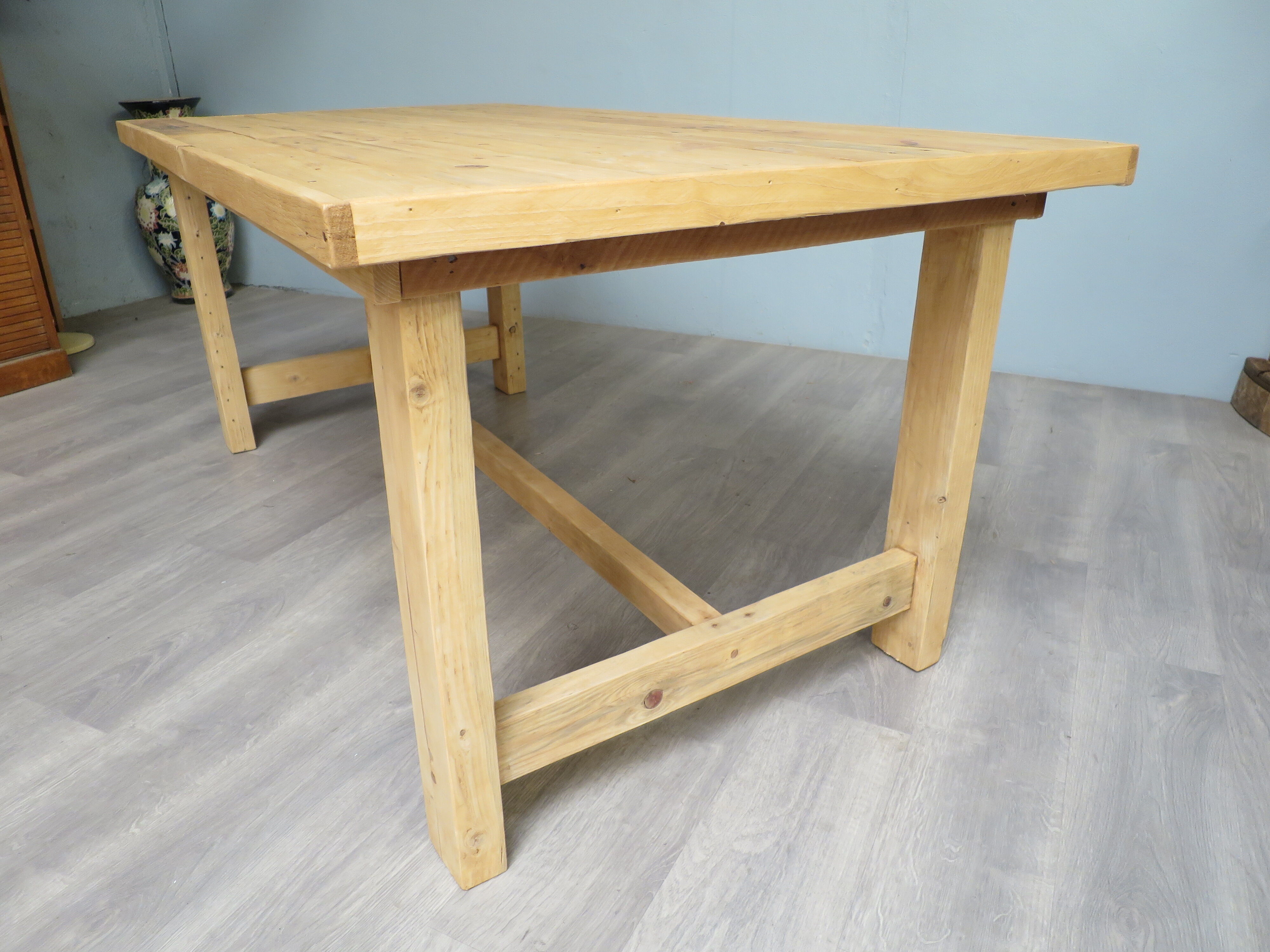 Farmhouse table made of "recycled" wood