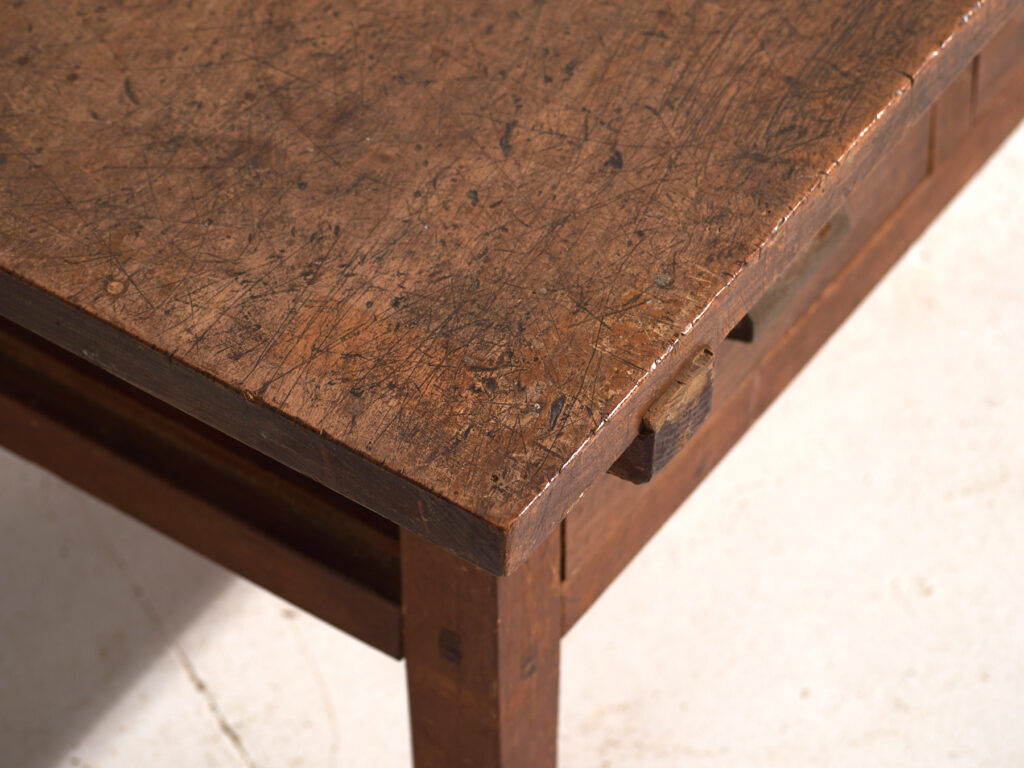 Table basse ancienne japonaise en bois – Japon, vers 1930
