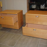 Pair of modern echevets
