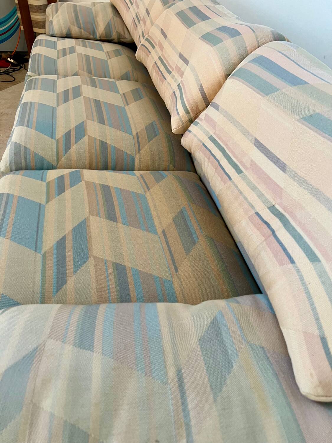 Ancien canapé Maralunga 3 places design italien des années 70 Cassina tissu patchwork