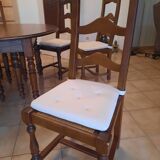 1 set of 6 oak dining room chairs