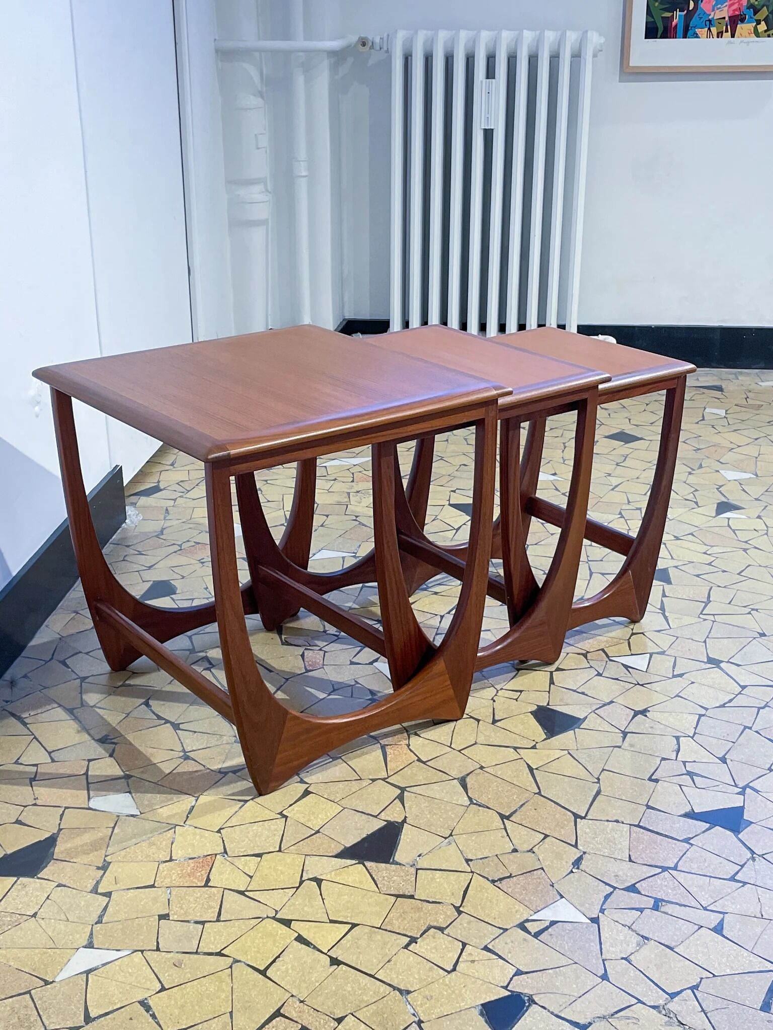 Teak trundle coffee table