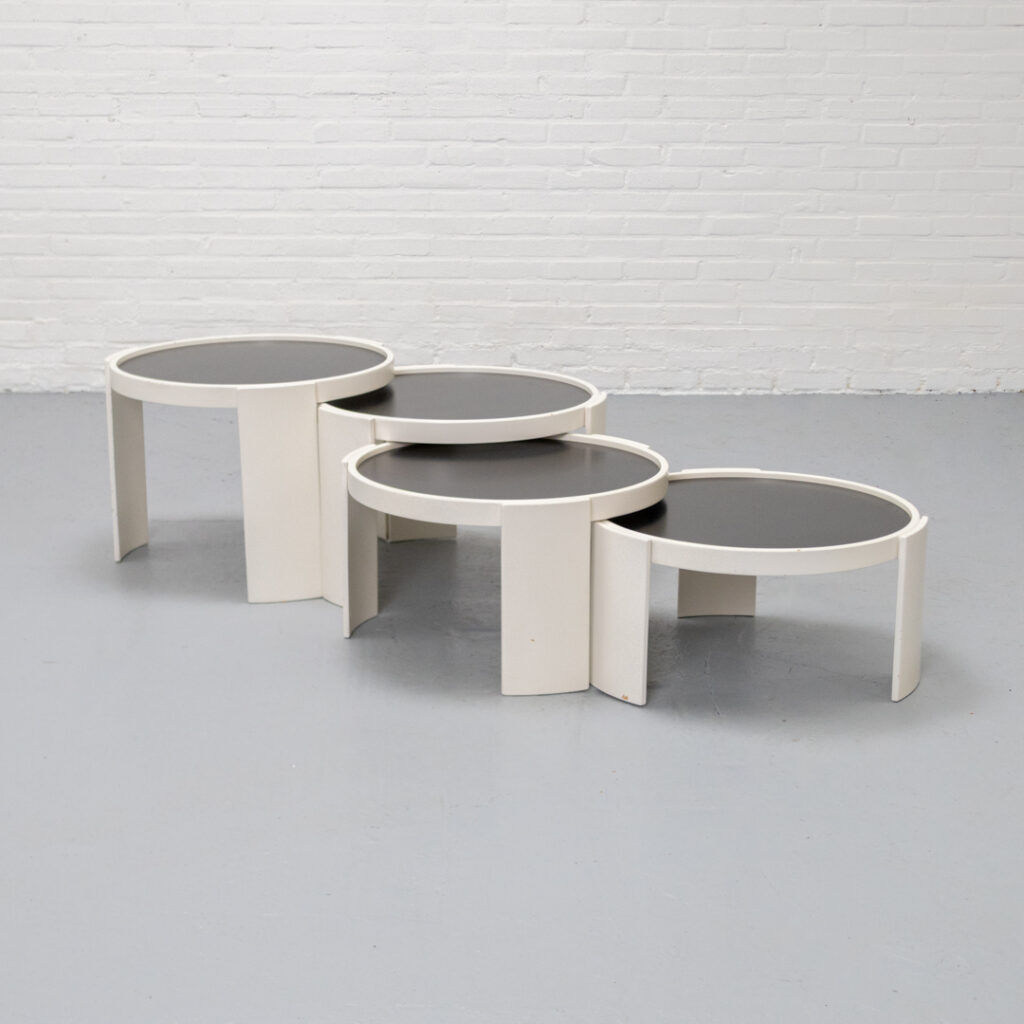 Cassina 780/783 Nesting Tables Gianfranco Frattini 1970s