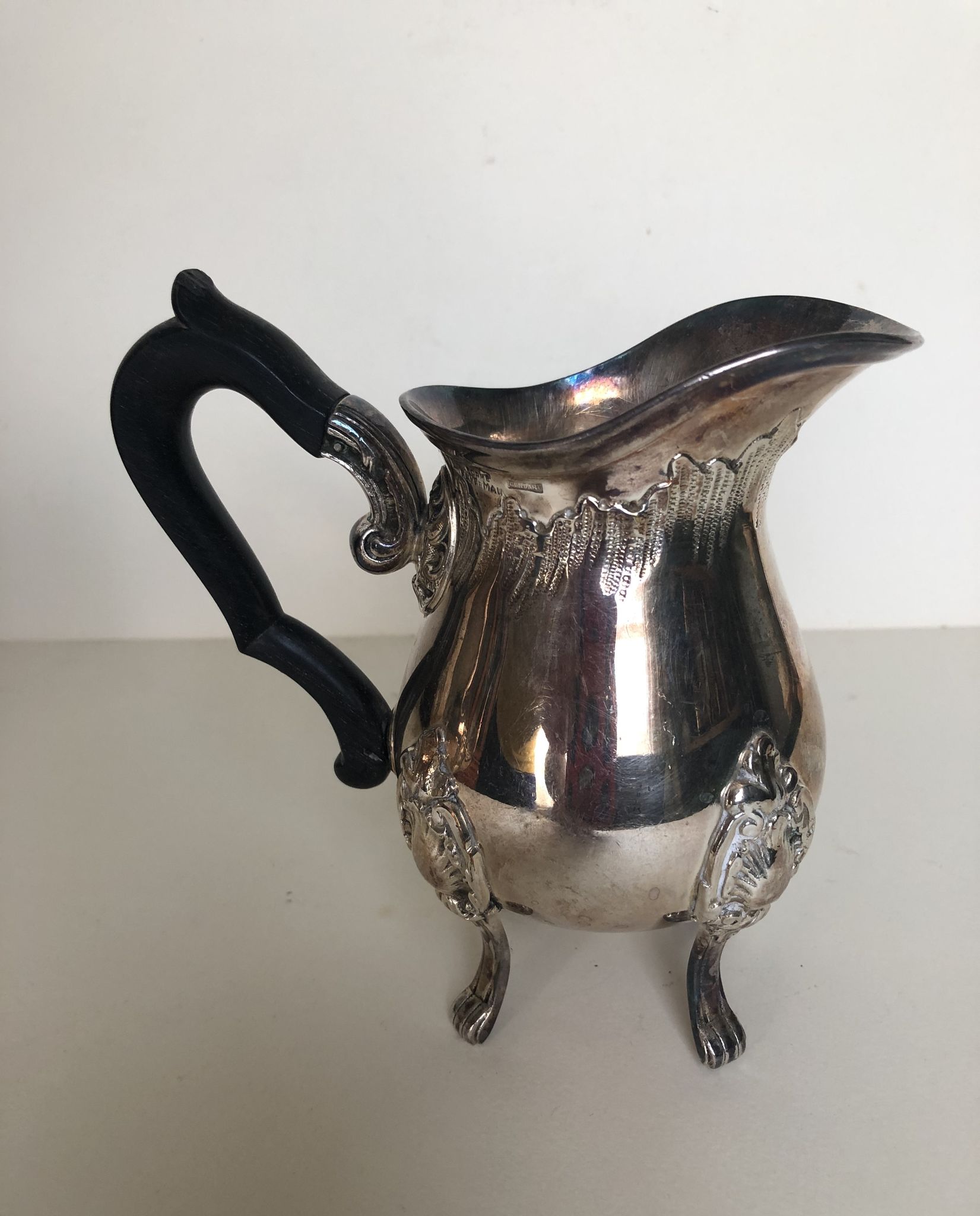 Tea service and silver metal coffee