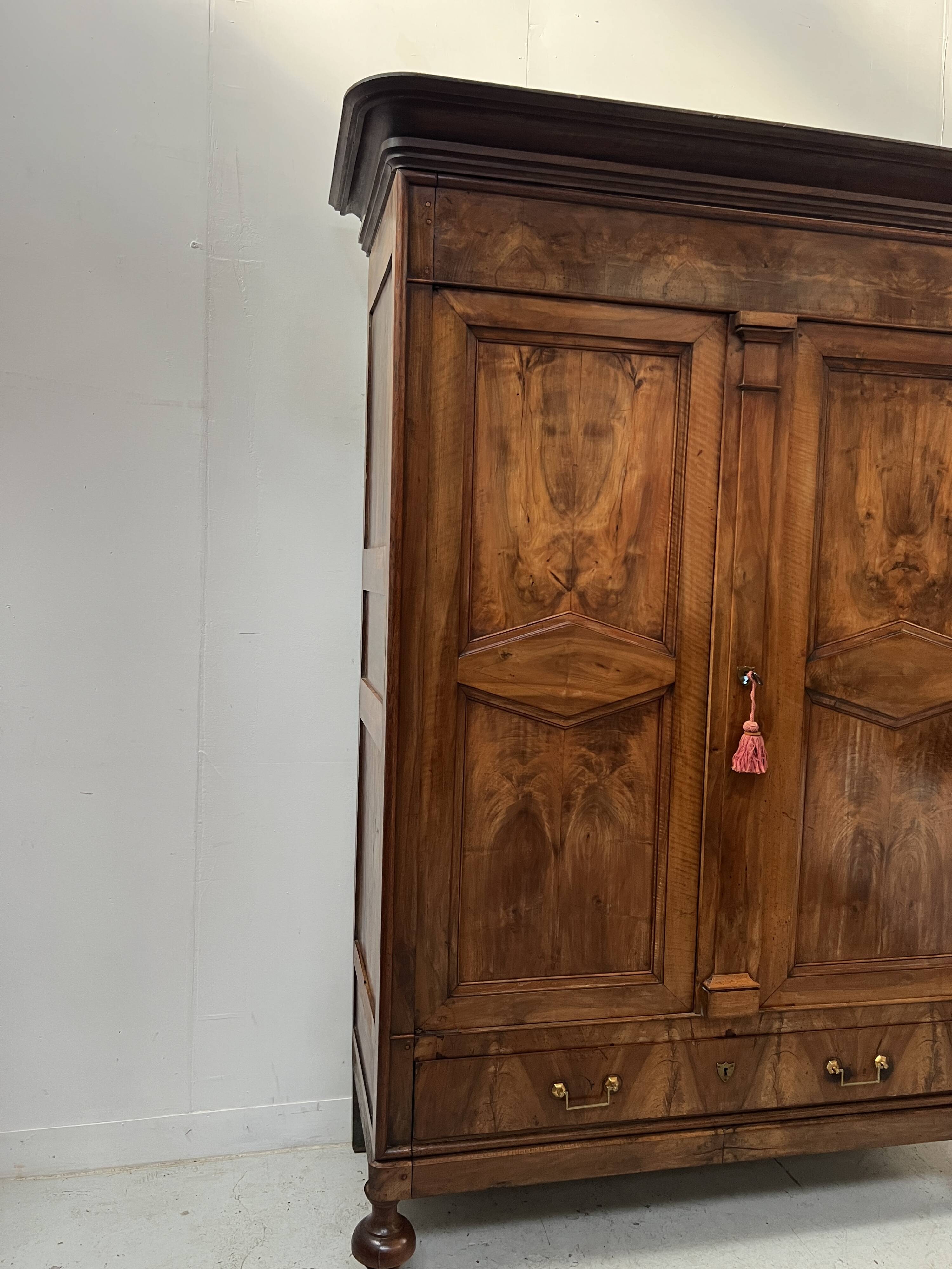 Napoleon III style wardrobe in solid walnut, 19th century