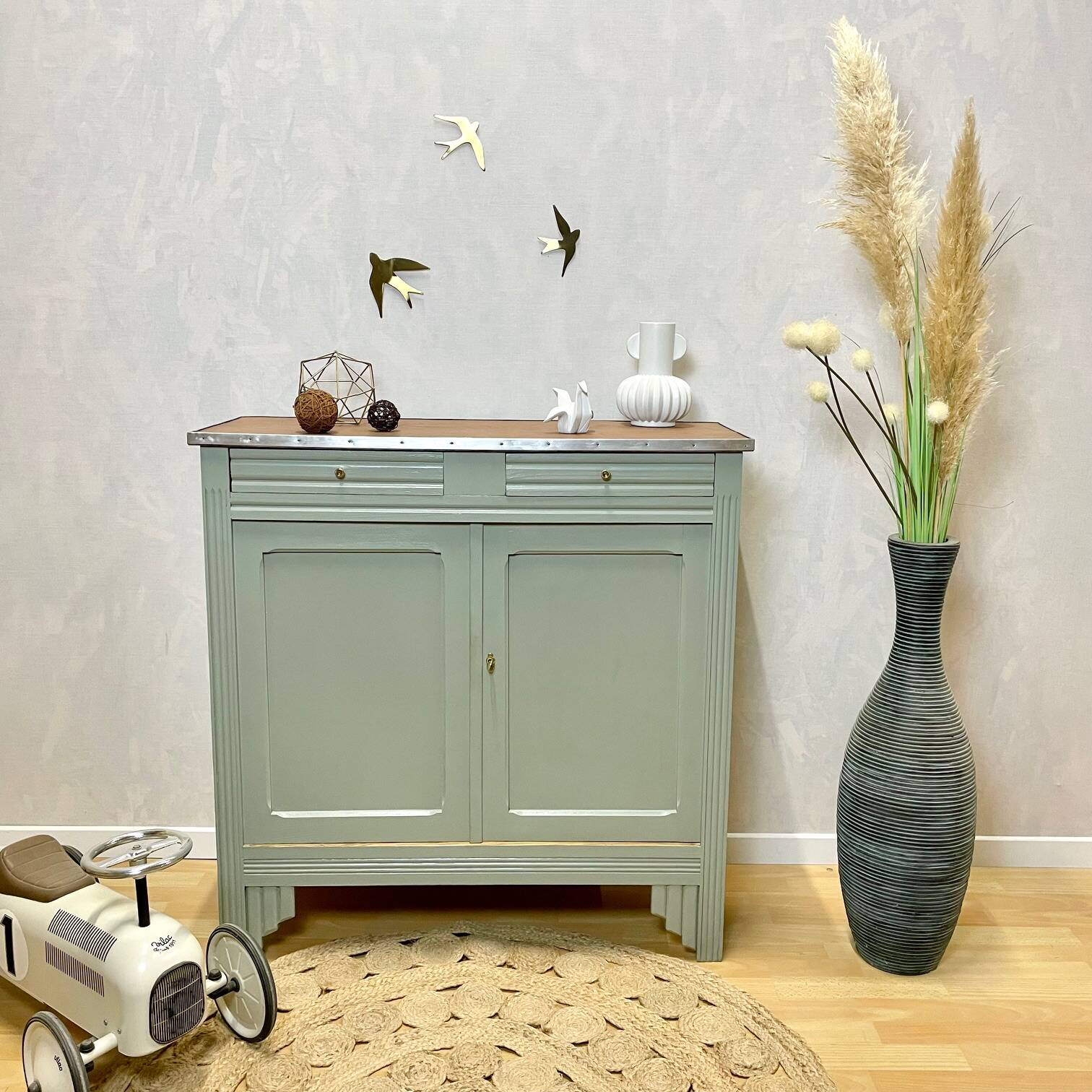 Vintage buffet