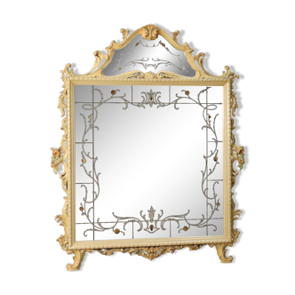 Italian lacquered mirror with floral decorations from 20th century