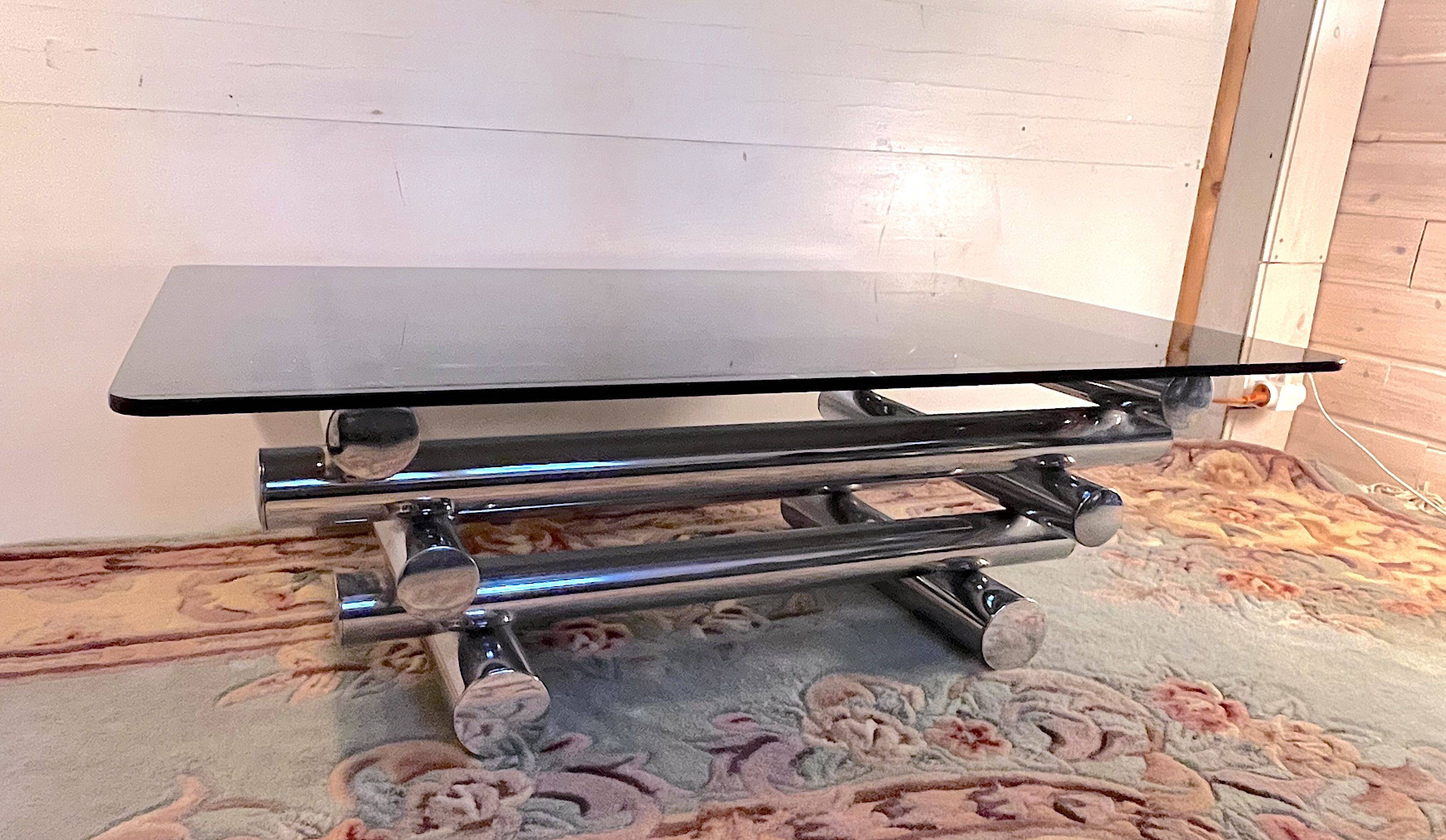 Chromed metal and smoked glass coffee table, dlg Willy Rizzo, mid-20th century