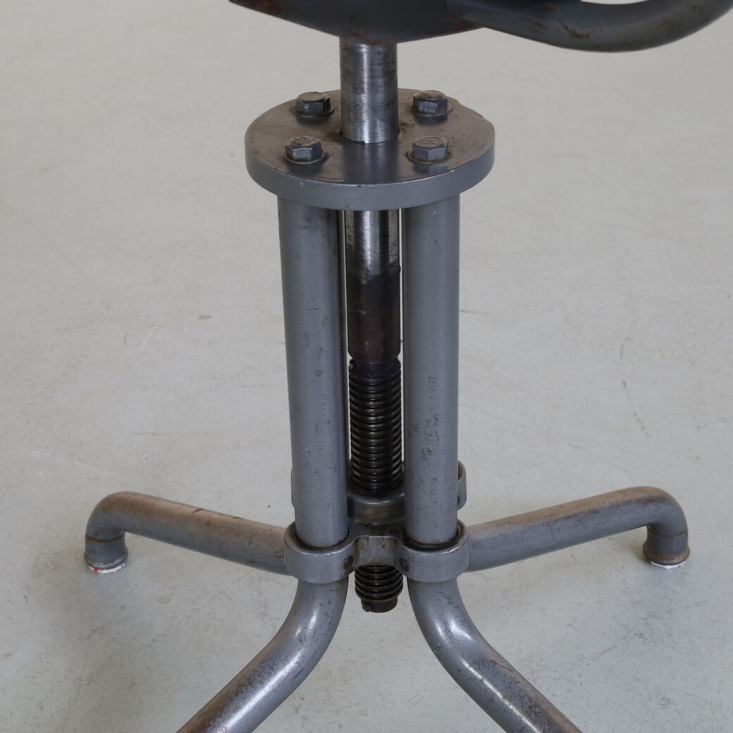 Industrial Design Office Chair model 353 by W.H. Gispen, 1930s