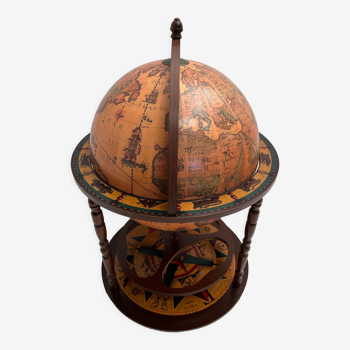 Vintage Globe Shaped Bar
