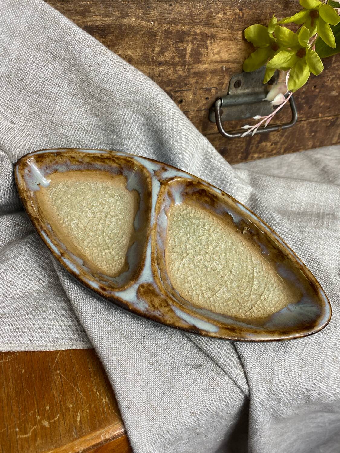 Glazed ceramic pocket emptier