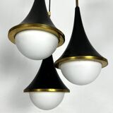 Suspension Mis-Century Stilnovo à trois lumières. Italie années 1950