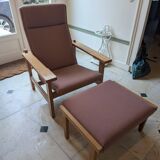Wegner GE-163A et repose-pieds.
