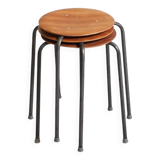 Stackable 3-legged stools in teak / metal