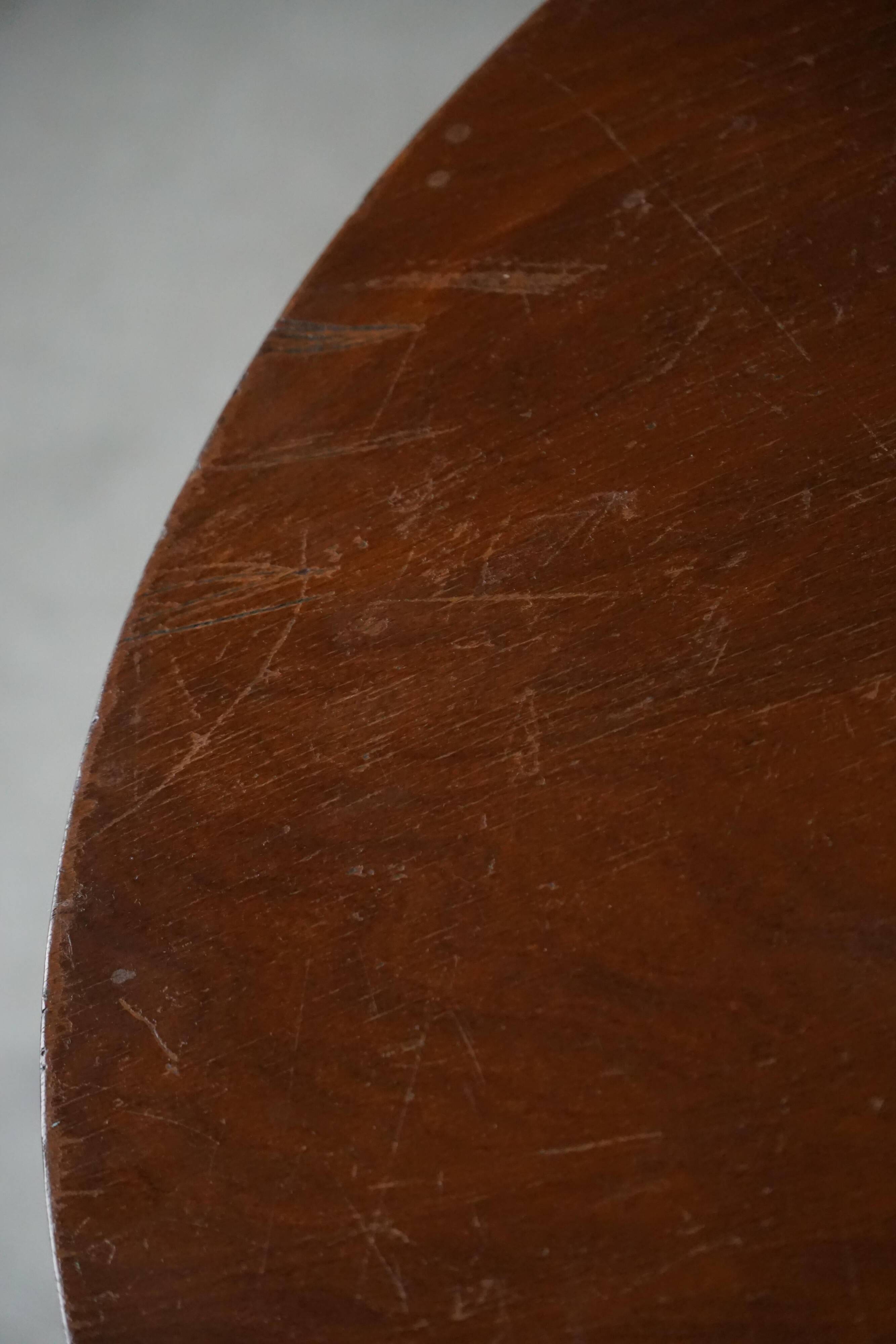 Modern Danish, side table / sculptural console in oak, 1940s