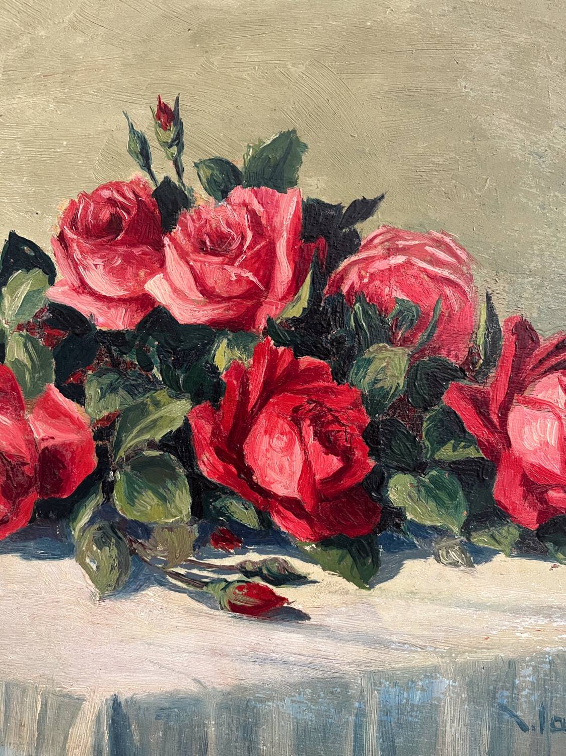 Old oil painting on oval wood with roses thrown from the 30s